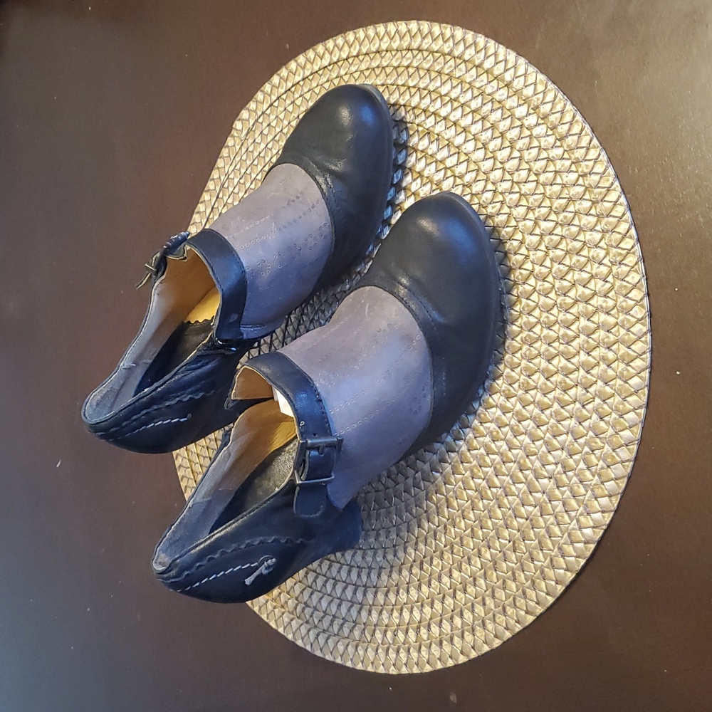 Elegant Gold Button Black and Gray Women's Shoes Size 39